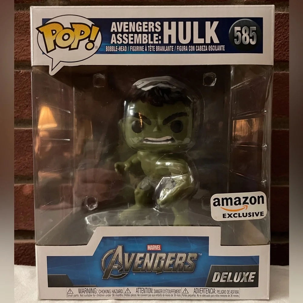 Funko Pop! Deluxe Marvel Avengers Hulk #585